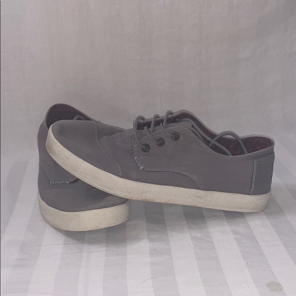 Women’s Toms Slide on Flats size 8
